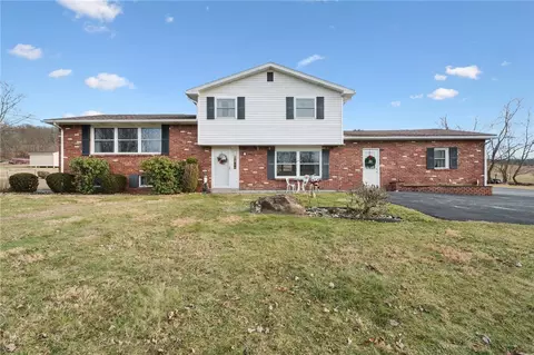 140 Possum Hollow Rd, Greensburg, PA 15601