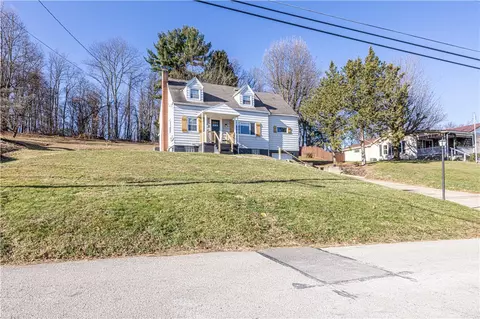 532 Beazell Rd, Belle Vernon, PA 15012