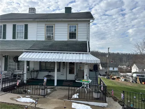 927 1st St, New Salem, PA 15468
