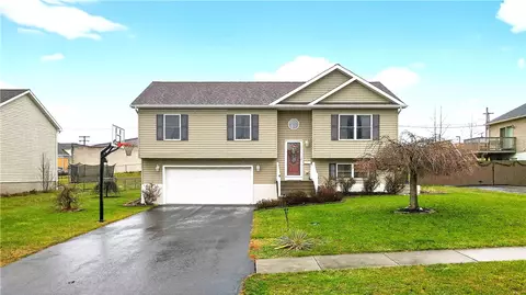4 N Washington St, Masontown, PA 15461