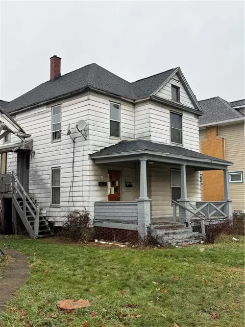 204 Cedar Ave, Sharon, PA 16146