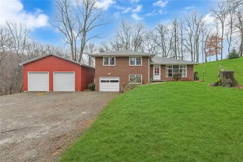 101 2nd St, Midland, PA 15059