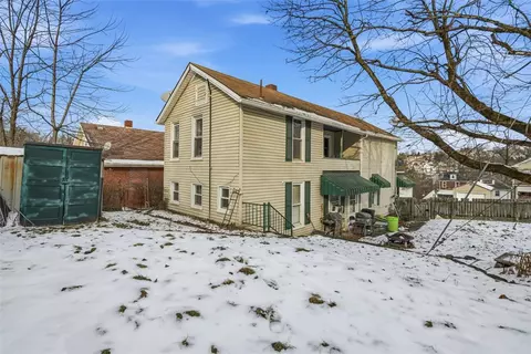 1178 Grandview Ave, Braddock, PA 15104