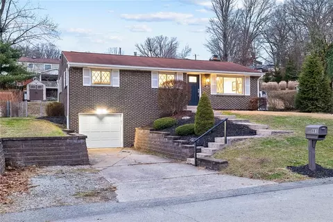 883 Blue Ridge Rd, Pittsburgh, PA 15239