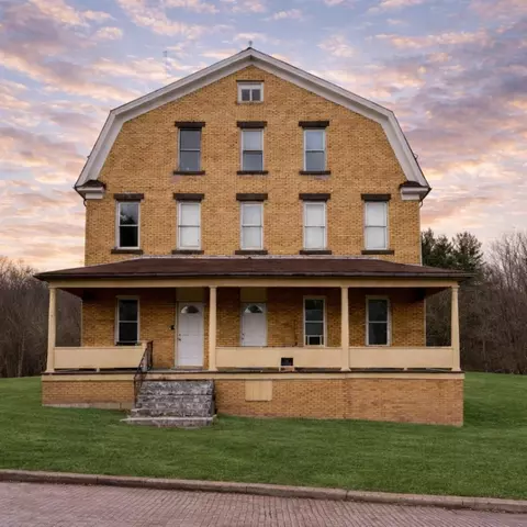 501 Bessemer Ave, Lyndora, PA 16045