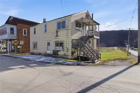 399 Cherry St, Cherry Tree, PA 15724
