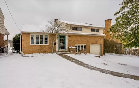 930 Lindsay Rd, Carnegie, PA 15106