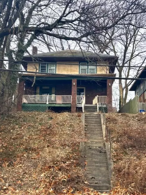 5515 Hobart St, Pittsburgh, PA 15217