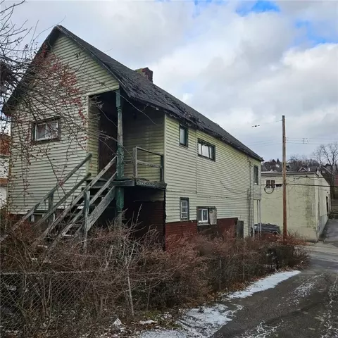 314 Corey Ave, Braddock, PA 15104