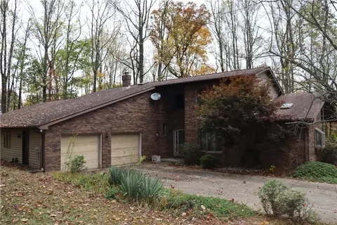 566 Monte Ln, Blairsville, PA 15717