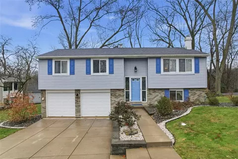 148 Carriage Hill Rd, Glenshaw, PA 15116