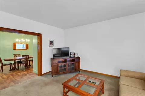 Living - 324 Beech St, Vandergrift, PA 15690 photo 1 of 1