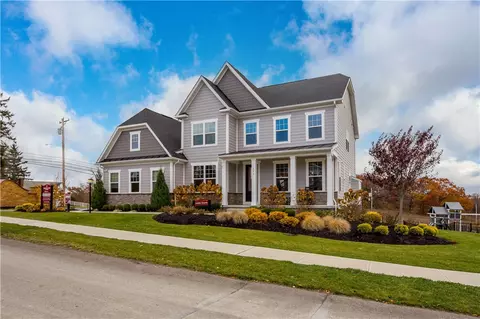 101 Marketplace Ave, Coraopolis, PA 15108