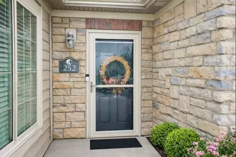 252 Fair Meadow Dr, Washington, PA 15301