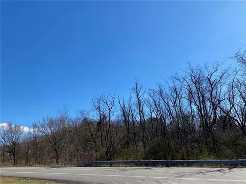 tbd Industrial Blvd, Loyalhanna, PA 15661