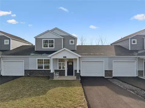 2213 Lebanon Dr, Mckeesport, PA 15135