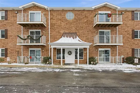 506 Dehaven Ct #506, Glenshaw, PA 15116