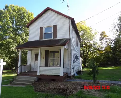 425 Grove St, Hermitage, PA 16148