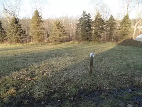 lot Apt 10 Weathervane Dr, Slippery Rock, PA 16057