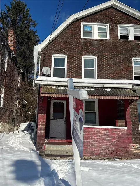 453 Ohio Ave, Midland, PA 15059