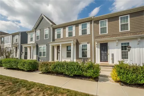 2013 Ashton Row, Bridgeville, PA 15017