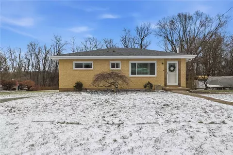38 Magill Dr, Cheswick, PA 15024