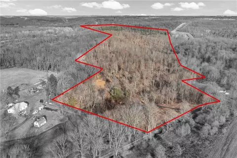 235 Murdocksville Rd, Clinton, PA 15026