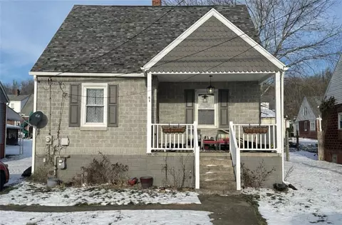 61 Main St, Clarksville, PA 15322