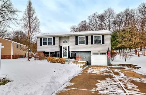 144 Fox Run Rd, Cranberry Township, PA 16066