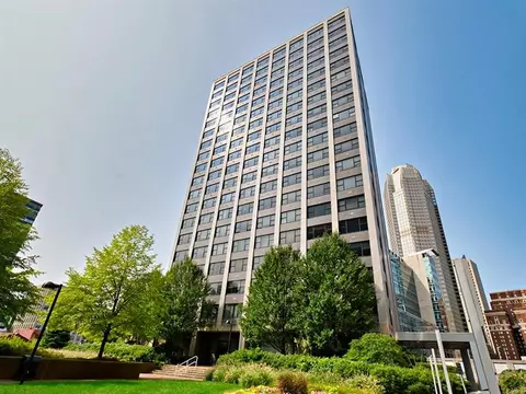 112 Washington Pl #6D, Pittsburgh, PA 15219