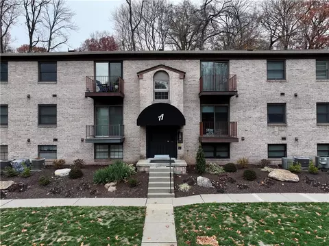 300 Gilkeson Rd #12A, Pittsburgh, PA 15228