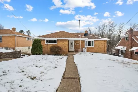 836 Division St, West Mifflin, PA 15122