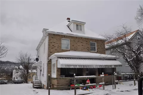 1213 Kenneth, New Kensington, PA 15068