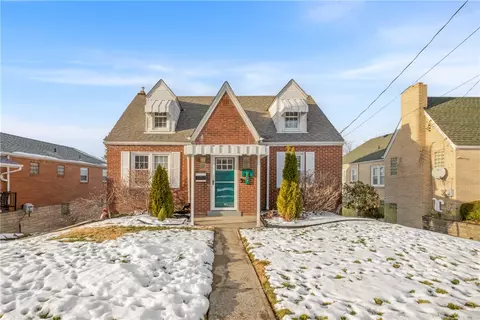 557 Hillcrest Ave, Mckees Rocks, PA 15136