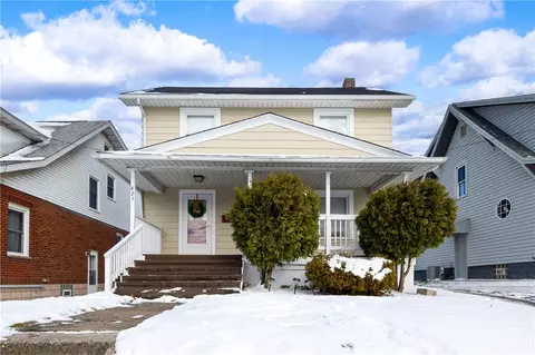 821 Vogan St, New Castle, PA 16101