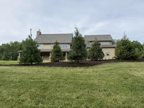 1502 Powers Run Rd, Pittsburgh, PA 15238