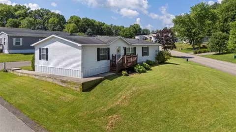 811 Maple Ct, Cranberry Township, PA 16066