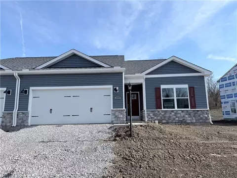 3069 Audrey Dr, Greensburg, PA 15601