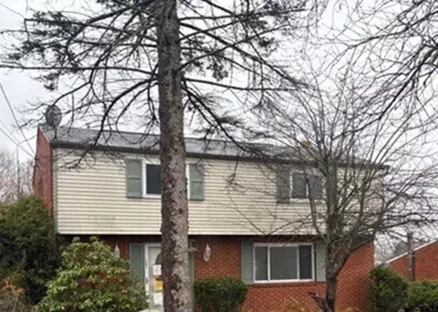 161 Alcan Dr, Pittsburgh, PA 15239