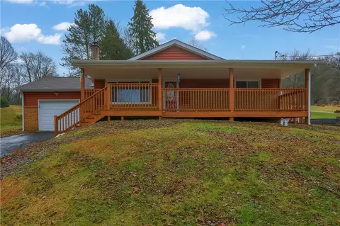138 Crissinger, Greensburg, PA 15601