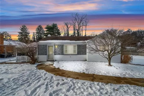 4940 Gardenville Rd, Pittsburgh, PA 15236