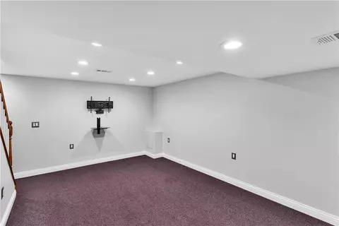 210 Gotham Ln, Monroeville, PA 15146 photo 27