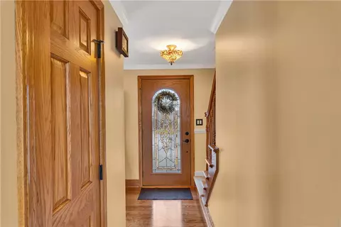 210 Gotham Ln, Monroeville, PA 15146 photo 4