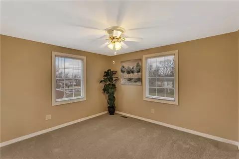 210 Gotham Ln, Monroeville, PA 15146 photo 20
