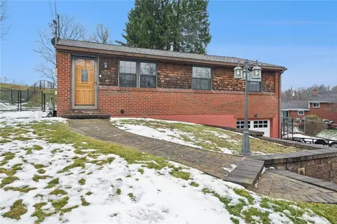 415 Cyra Dr, Monroeville, PA 15146