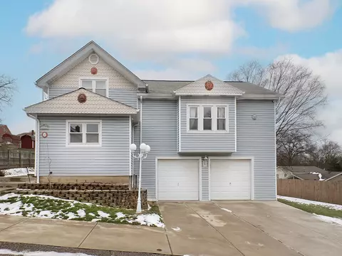 5479 Spruce St, Bethel Park, PA 15102