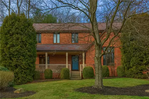 2642 Black Oak Ct, Wexford, PA 15090