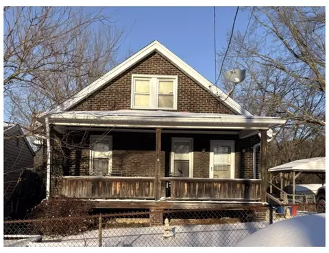 1423 Chestnut St, Turtle Creek, PA 15145