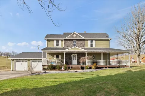 34 Cherry Farm Ln, Dunbar, PA 15431