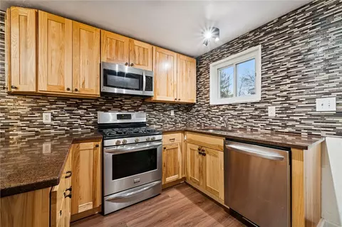 Kitchen - 910 Colonial Manor Rd, Irwin, PA 15642 photo 3 of 5